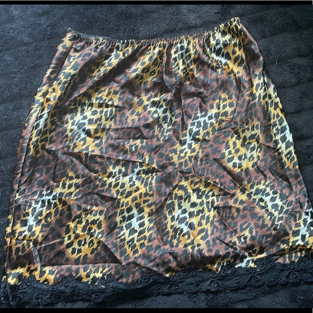 Satin Victoria’s Secret skirt